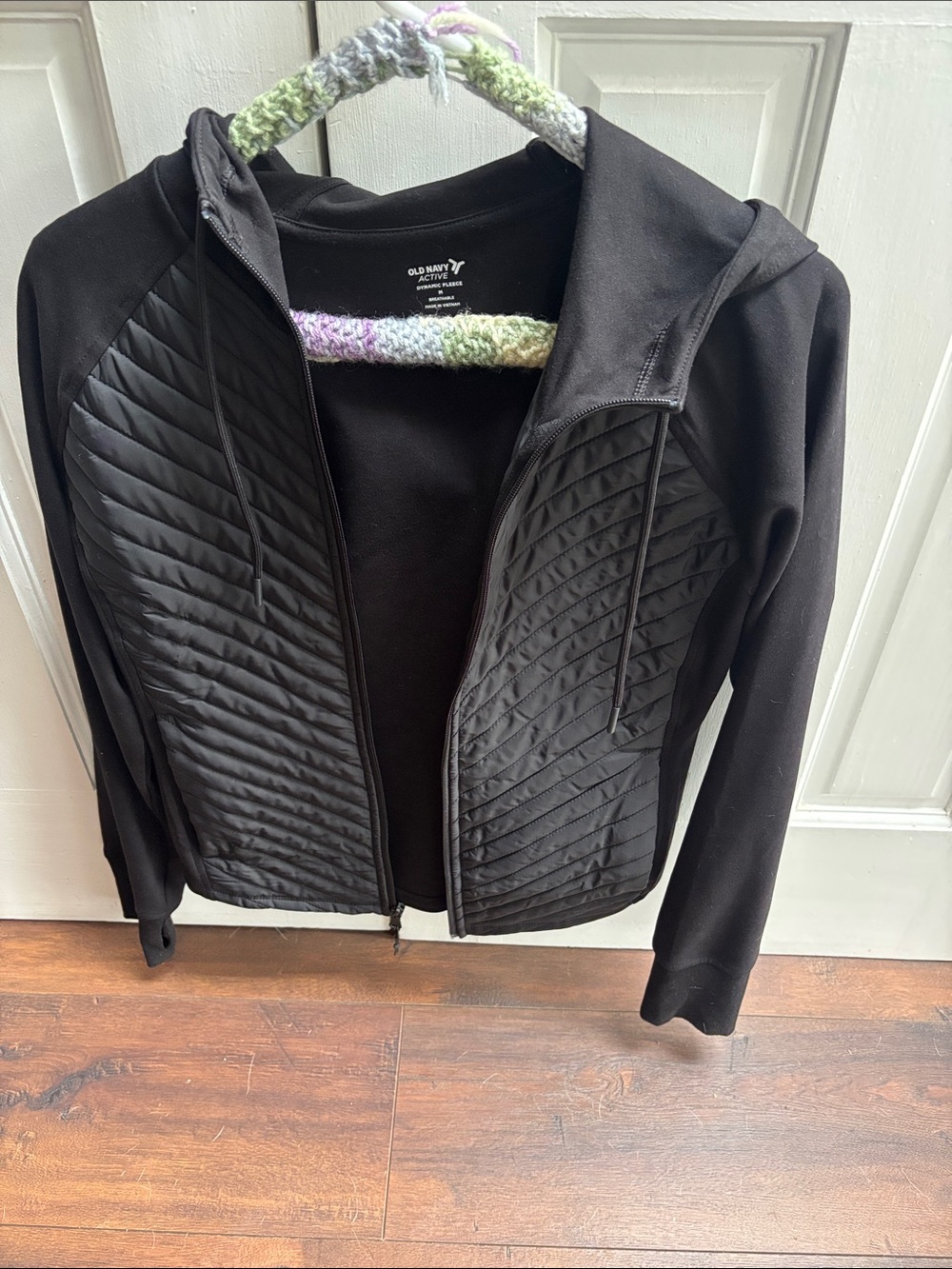 Women’s Old Navy Black Quilted Active Jacket